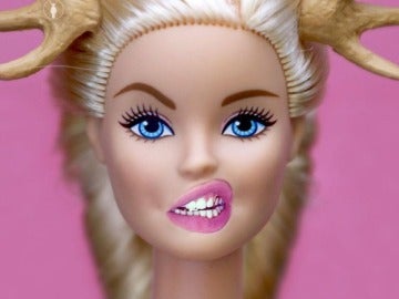 Barbie asqueada Barbie asqueada