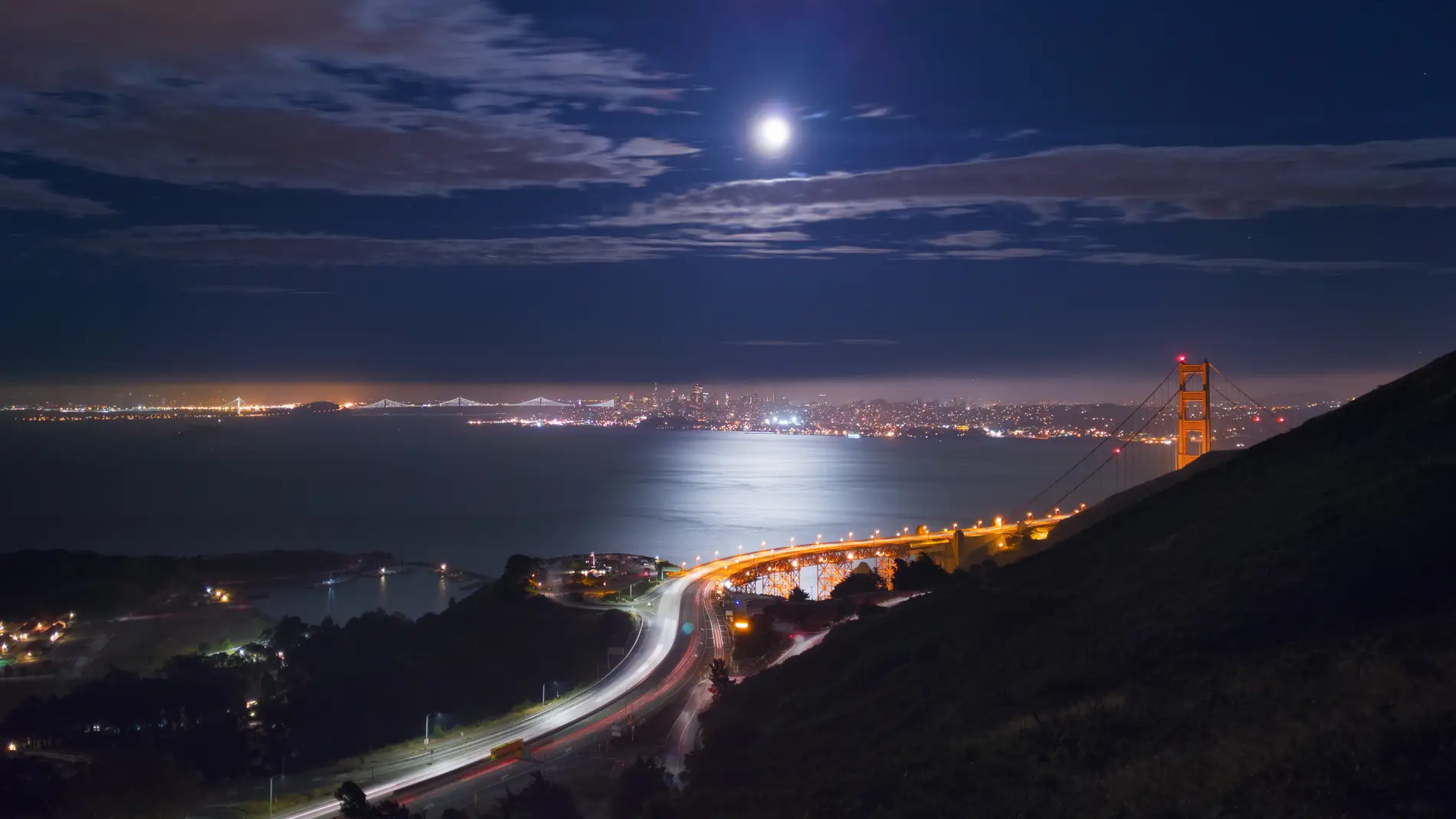 La Luna sobre San Francisco, realizado con un Nexus 6P