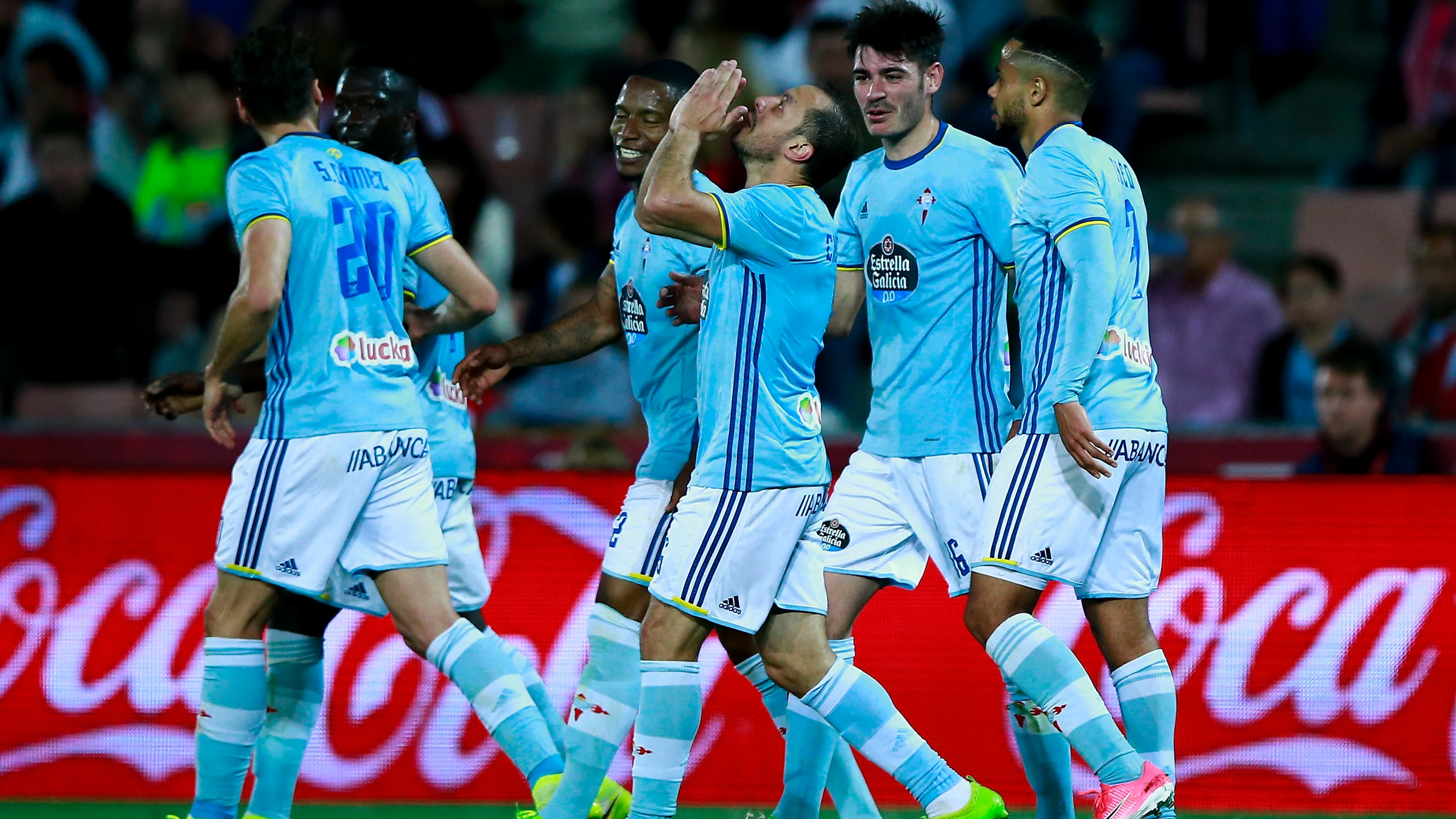 Los jugadores del Celta celebrando un gol