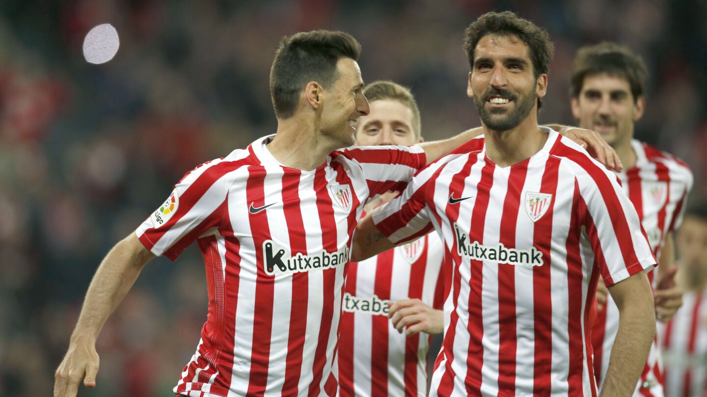 Los jugadores del Athletic celebrando uno de los goles