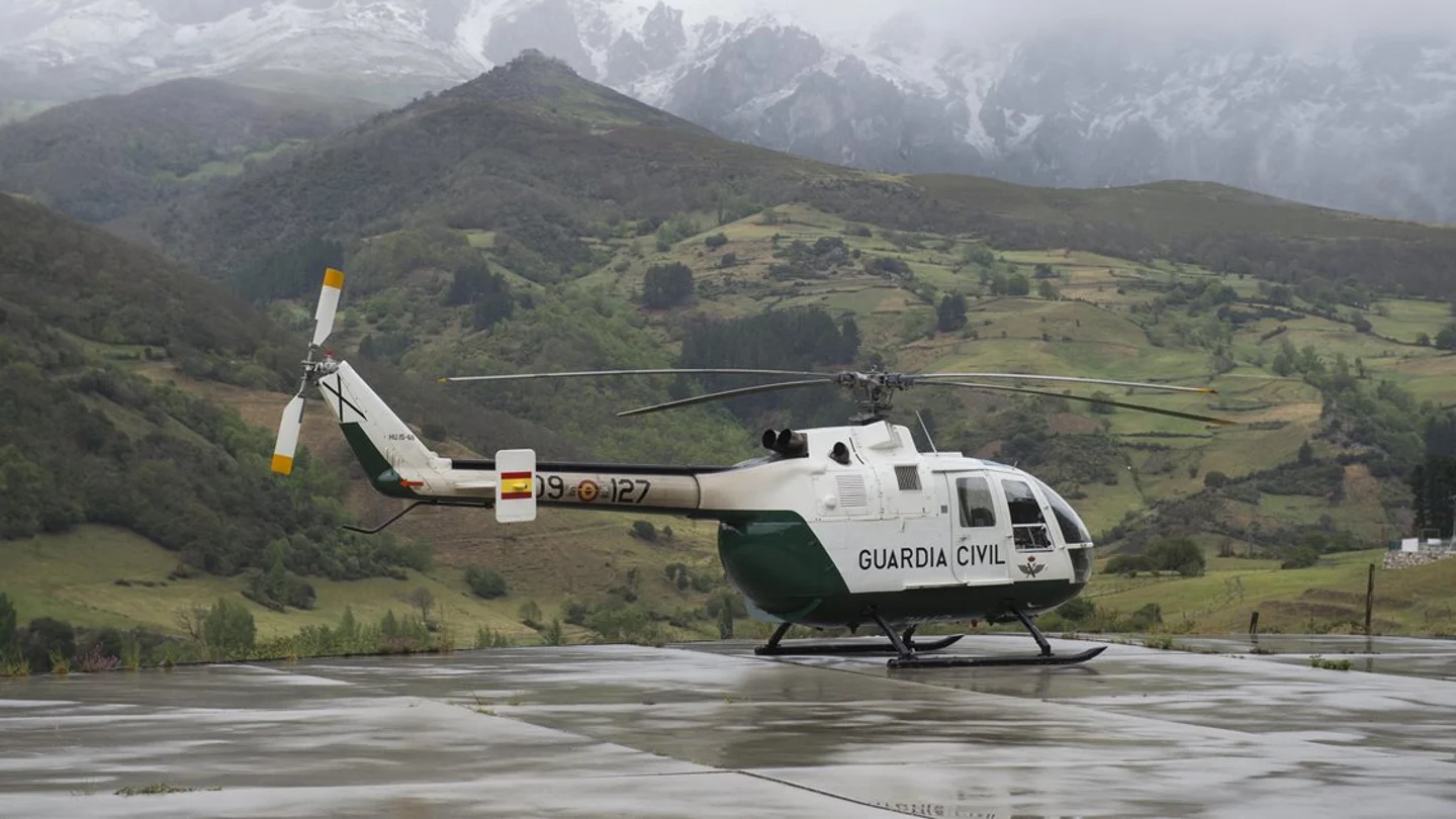 Helicóptero de la Guardia Civil (Archivo) Helicóptero de la Guardia Civil (Archivo)