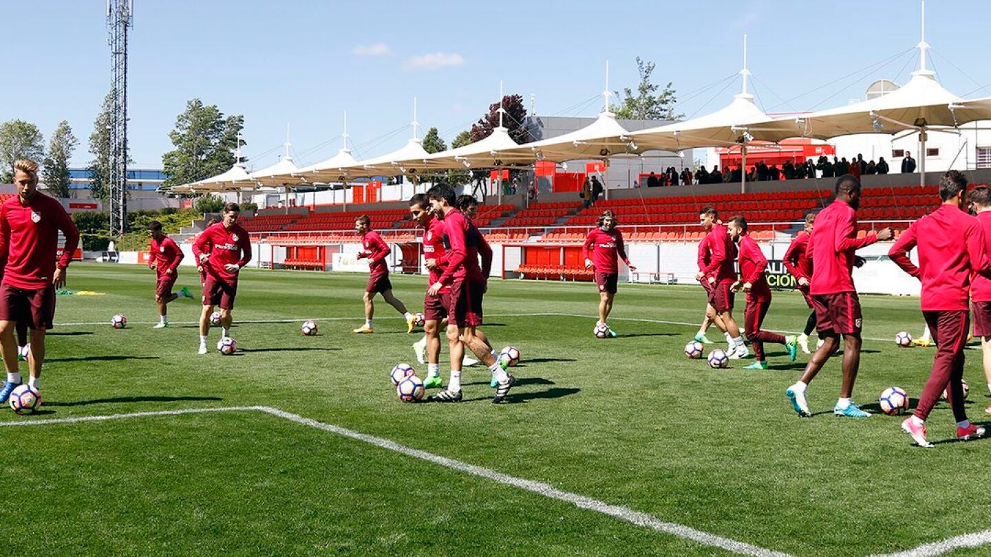 El Atl&eacute;tico, en un entrenamiento