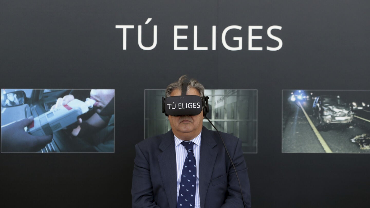 Zoido durante la presentaci&oacute;n de la nueva campa&ntilde;a de la DGT 