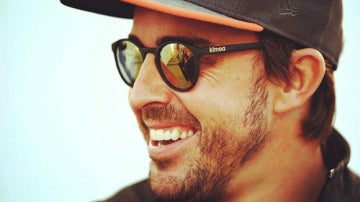 Alonso, sonriente