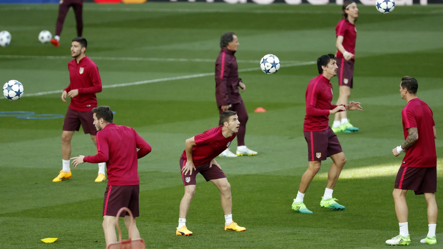 El Atlético se entrena en el Bernabéu El Atlético se entrena en el Bernabéu