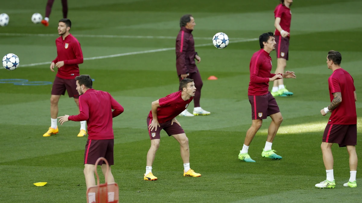 El Atlético se entrena en el Bernabéu El Atlético se entrena en el Bernabéu