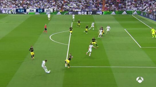 Fuera de juego de Cristiano en el centro previo al del gol