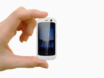 Jelly, el móvil Android más pequeño del mundo Jelly, el móvil Android más pequeño del mundo