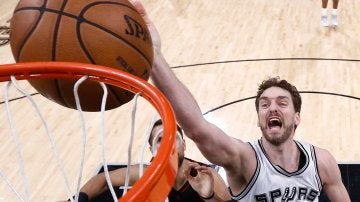 Pau Gasol, ante los Houston Rockets