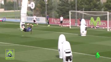 Golazo de James en el entrenamiento de Valdebebas