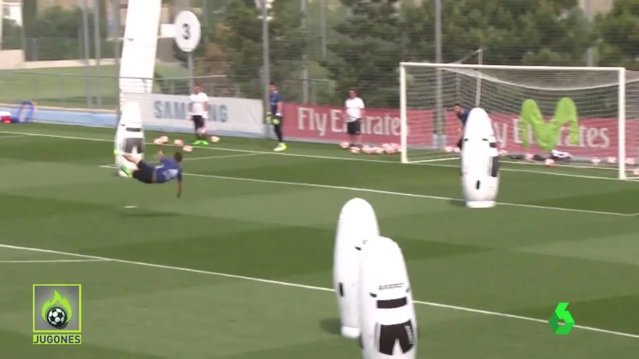 Golazo de James en el entrenamiento de Valdebebas