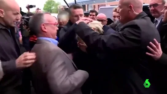Frame 2.201865 de: huevos Le Pen Frame 2.201865 de: huevos Le Pen