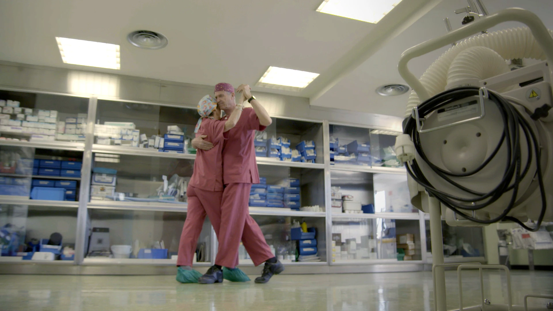 Médicos bailan en el Hospital La Paz