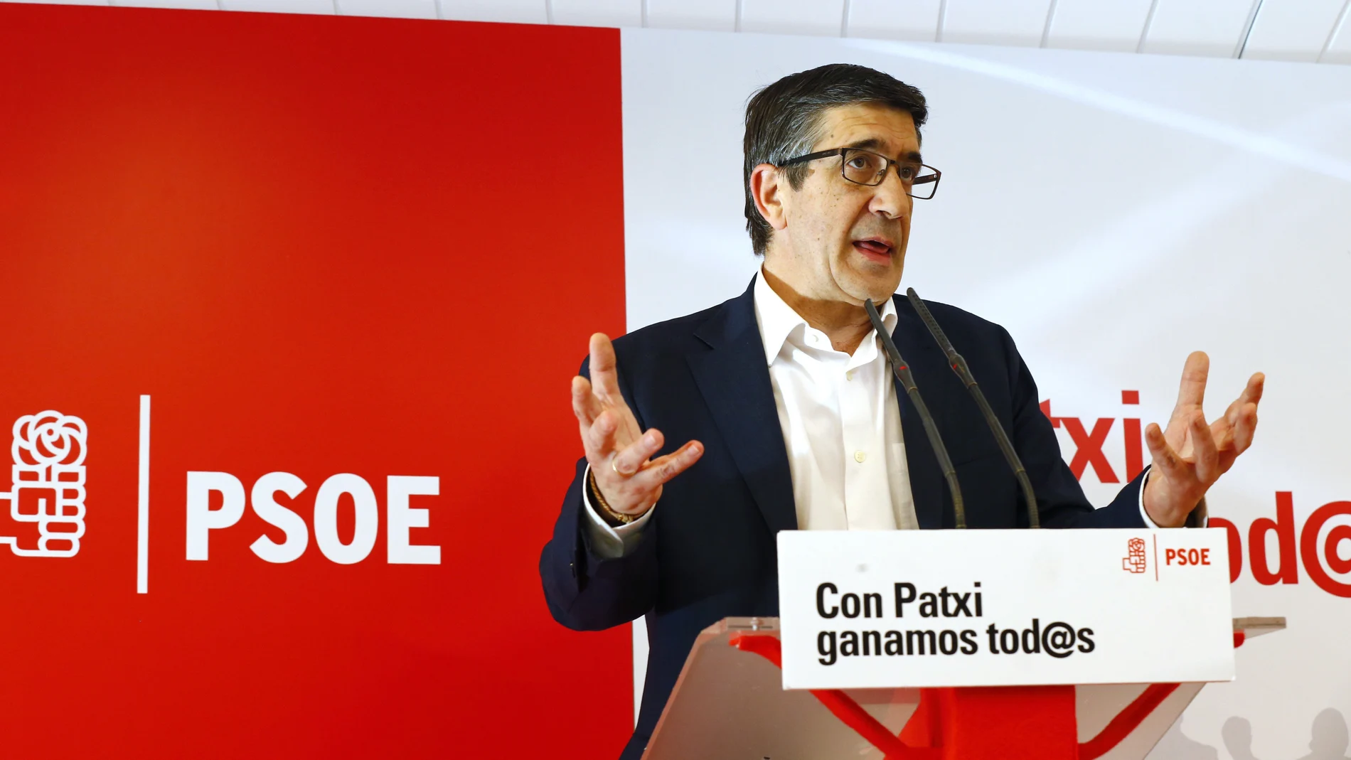 El candidato a las primarias del PSOE Patxi López en una rueda de prensa celebrada en Madri