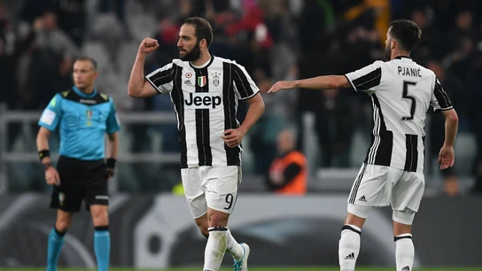 Higuain celebra un gol con la Juventus Higuain celebra un gol con la Juventus