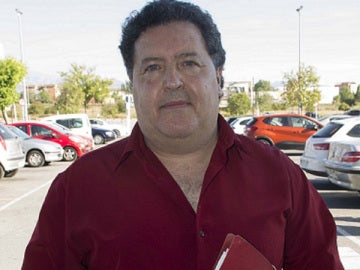 Un granadino busca a su hermano gemelo de quien fue separado al nacer Un granadino busca a su hermano gemelo de quien fue separado al nacer