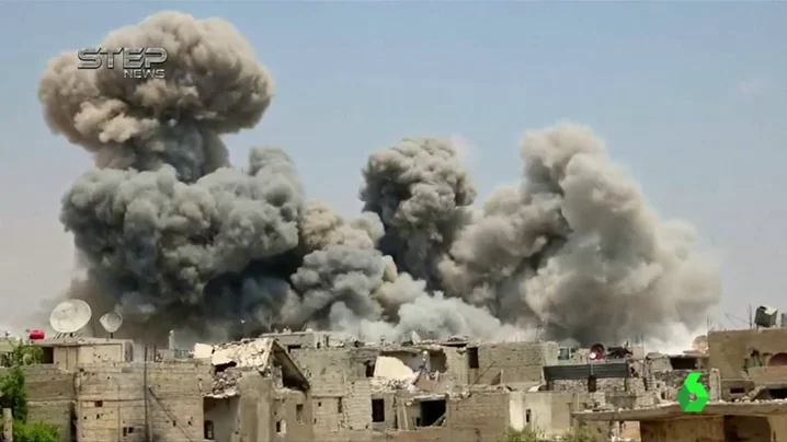 Bombardeo de Homs y Hama