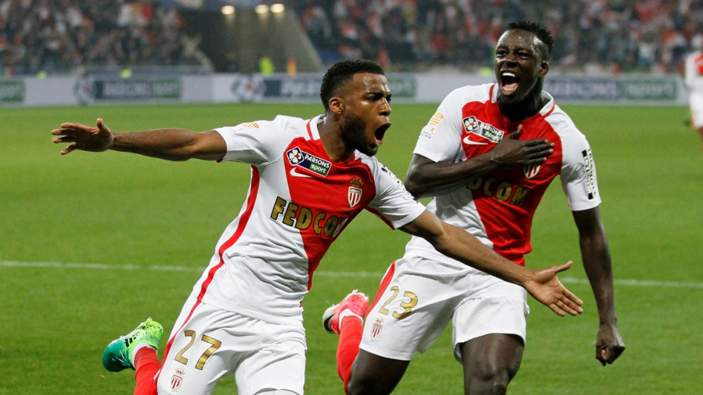 Lemar celebra un gol Lemar celebra un gol