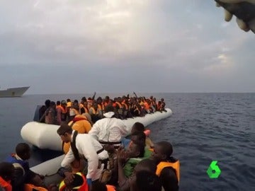 La fragata española 'Canarias' rescata a 651 personas en el Mediterráneo La fragata española 'Canarias' rescata a 651 personas en el Mediterráneo