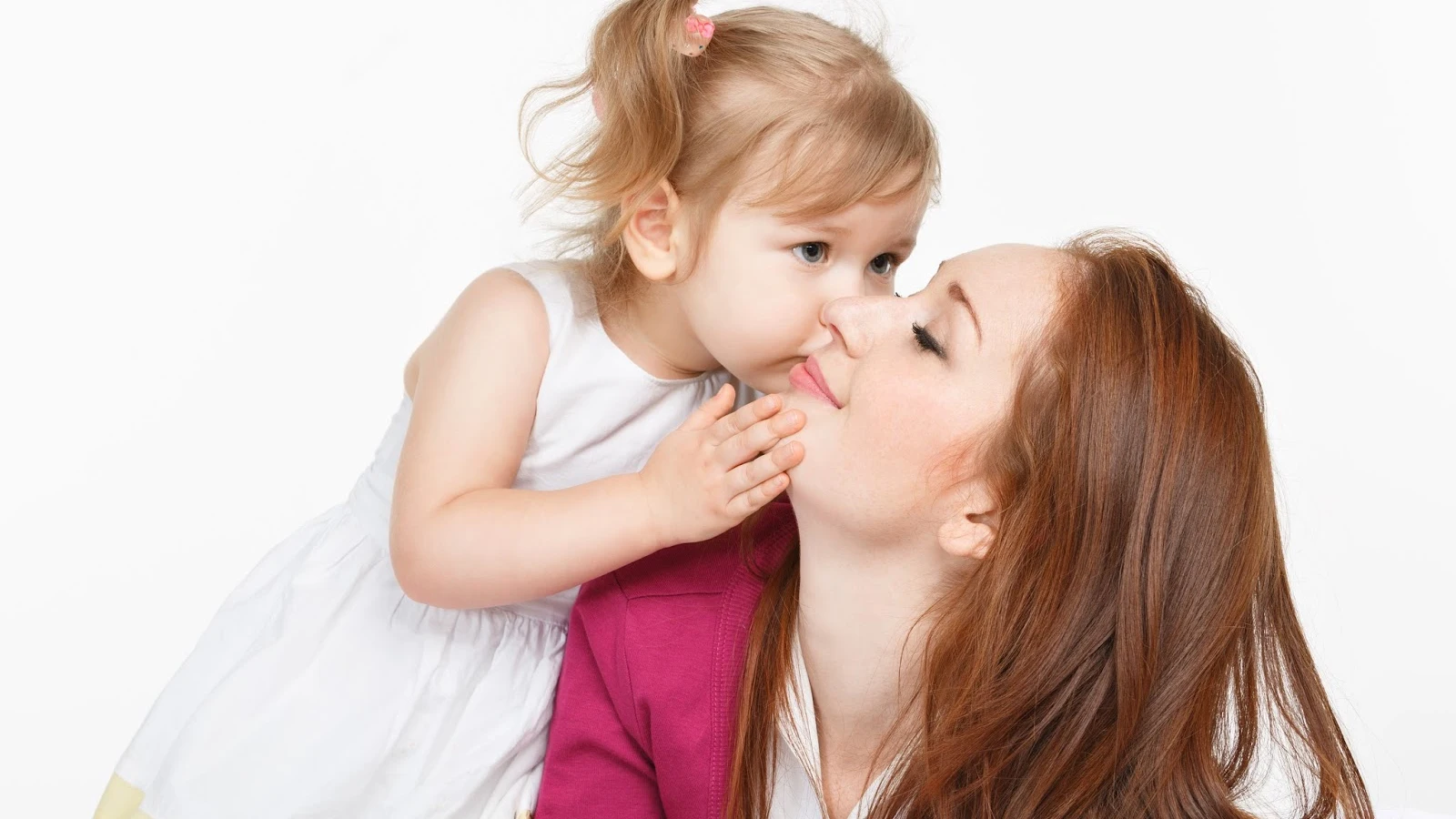 Una madre junto a su hija 