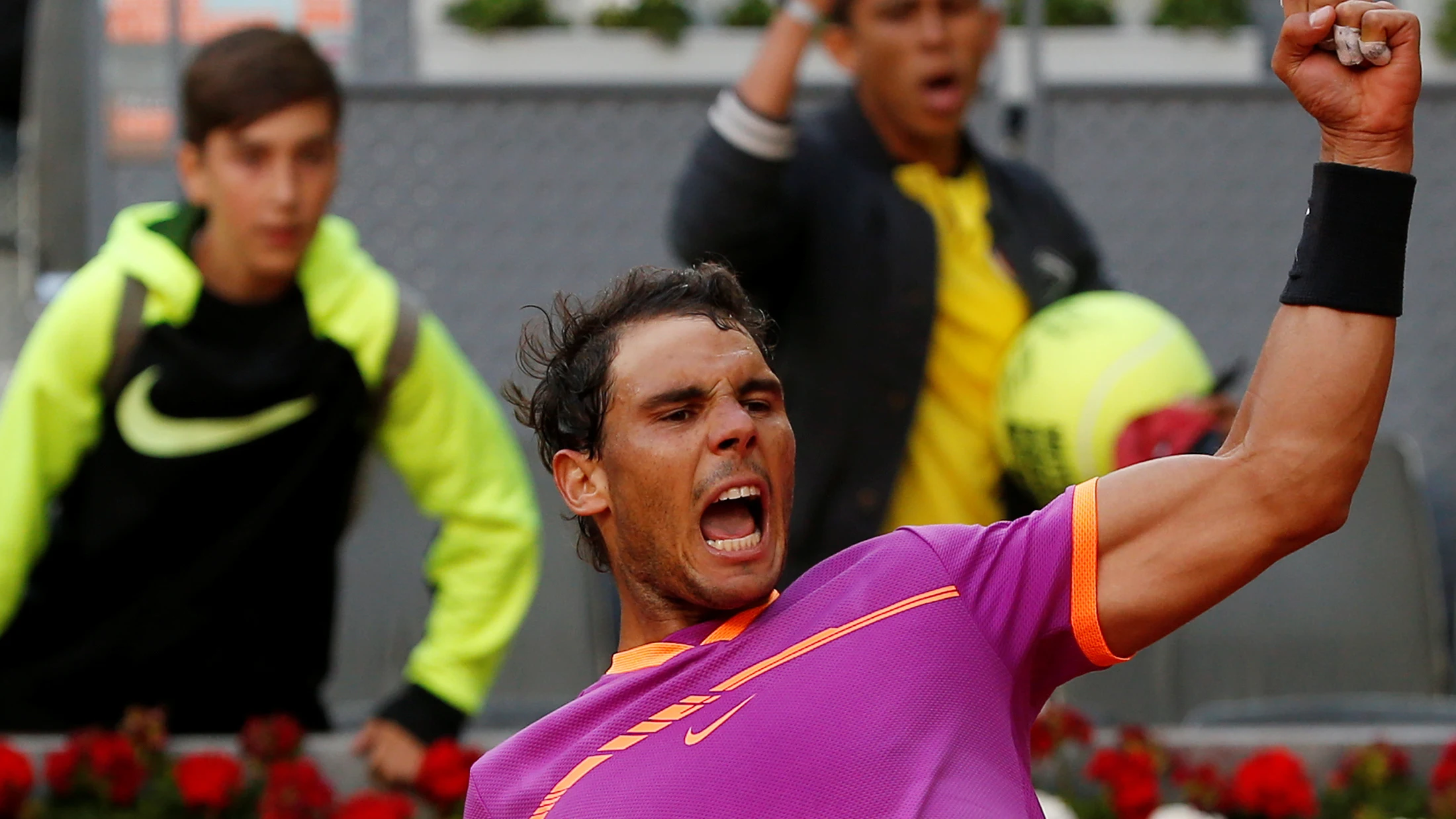 Rafa Nadal celebra su triunfo en el Mutua Madrid Open Rafa Nadal celebra su triunfo en el Mutua Madrid Open