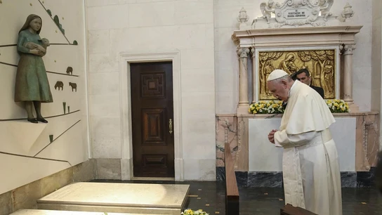 El papa canoniza a los pastorcillos de Fátima Francisco y Jacinta en Portugal El papa canoniza a los pastorcillos de Fátima Francisco y Jacinta en Portugal
