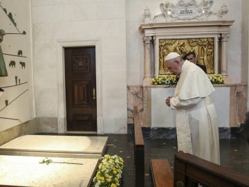 El papa canoniza a los pastorcillos de Fátima Francisco y Jacinta en Portugal El papa canoniza a los pastorcillos de Fátima Francisco y Jacinta en Portugal