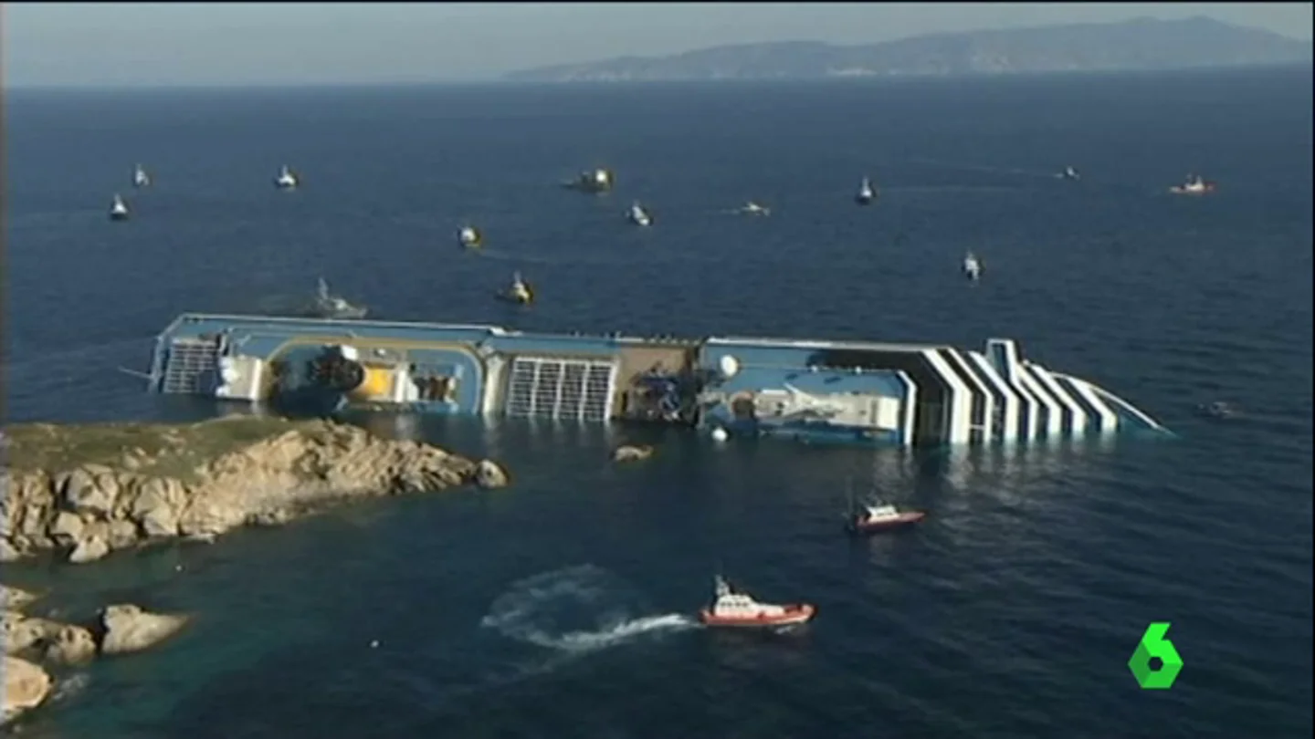 Naufragio del crucero Costa Concordia Naufragio del crucero Costa Concordia