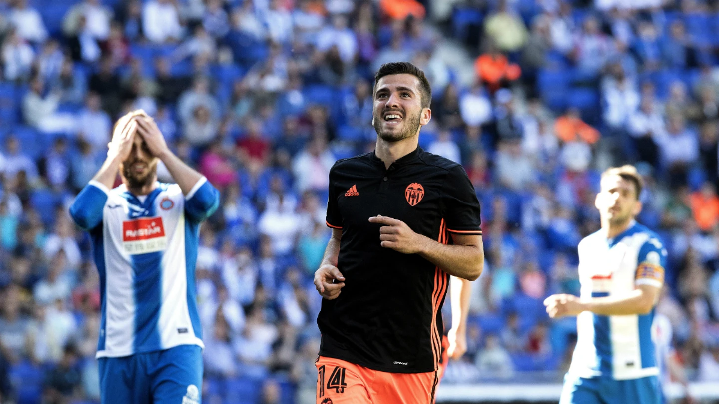 Gayá celebra un gol Gayá celebra un gol