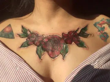 Tatuaje de Pasuda Reaw Tatuaje de Pasuda Reaw