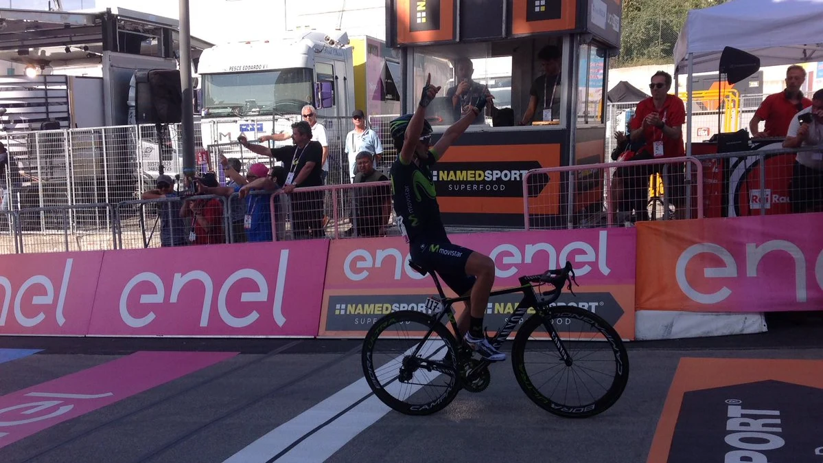 Gorka Izaguirre, celebrando su victoria en el Giro de Italia