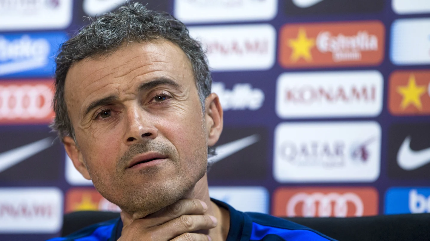 Luis Enrique, pensativo durante la rueda de prensa Luis Enrique, pensativo durante la rueda de prensa