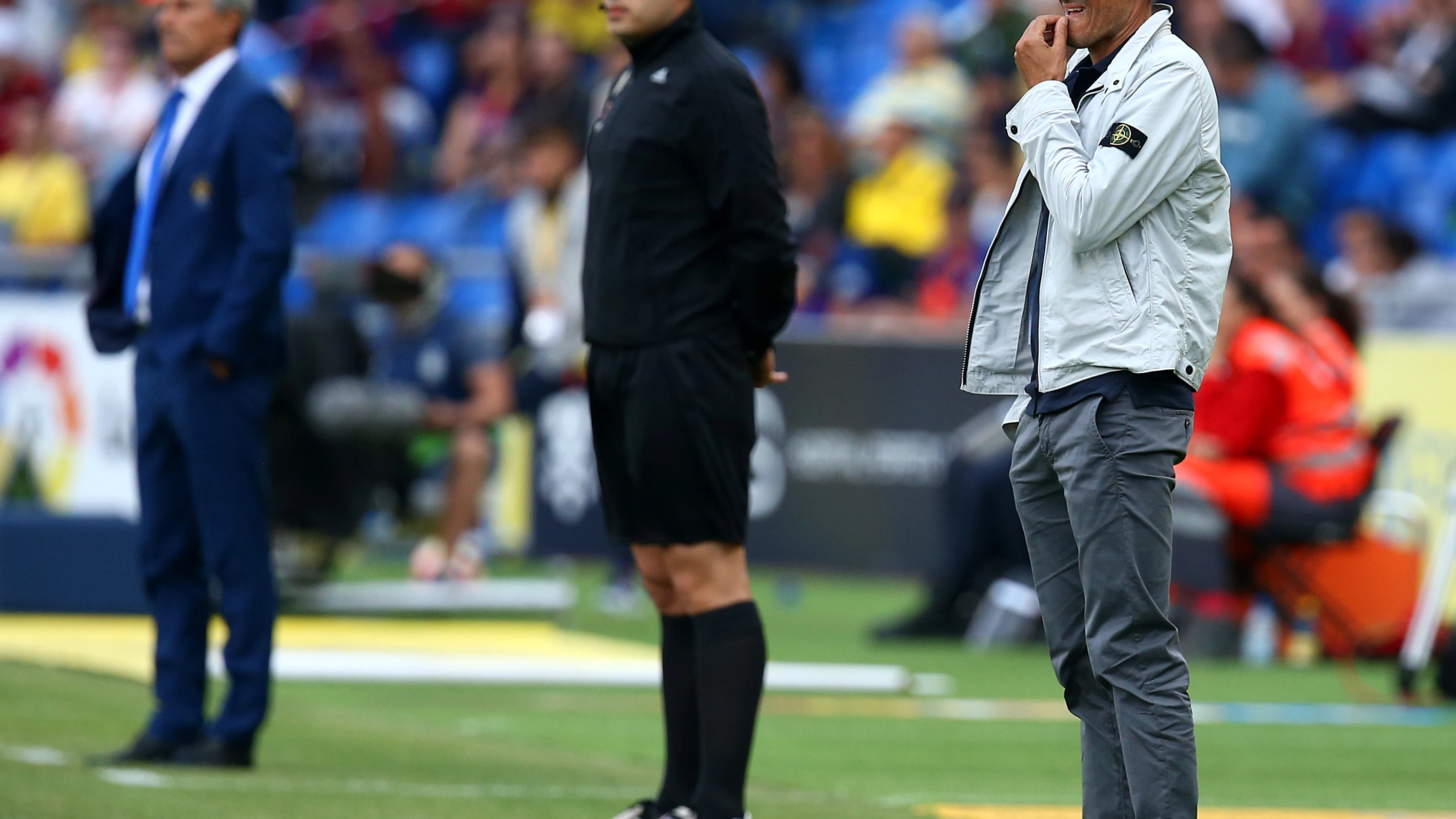 Luis Enrique, en la banda del estadio de Gran Canaria