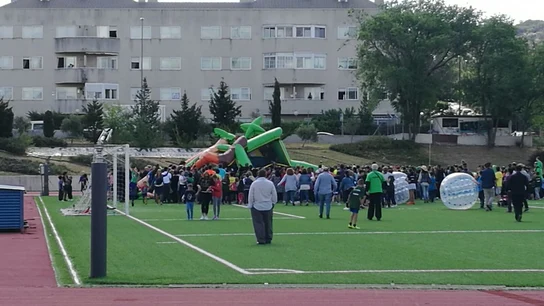 Imagen del castillo hinchable tras el incidente en Collado Villalba Imagen del castillo hinchable tras el incidente en Collado Villalba