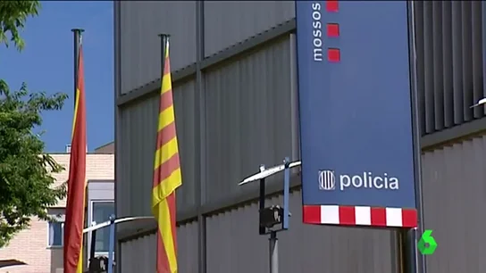 Detenidos dos agentes de la Guardia Urbana relacionados con la muerte de un compañero que apareció calcinado en un maletero Detenidos dos agentes de la Guardia Urbana relacionados con la muerte de un compañero que apareció calcinado en un maletero