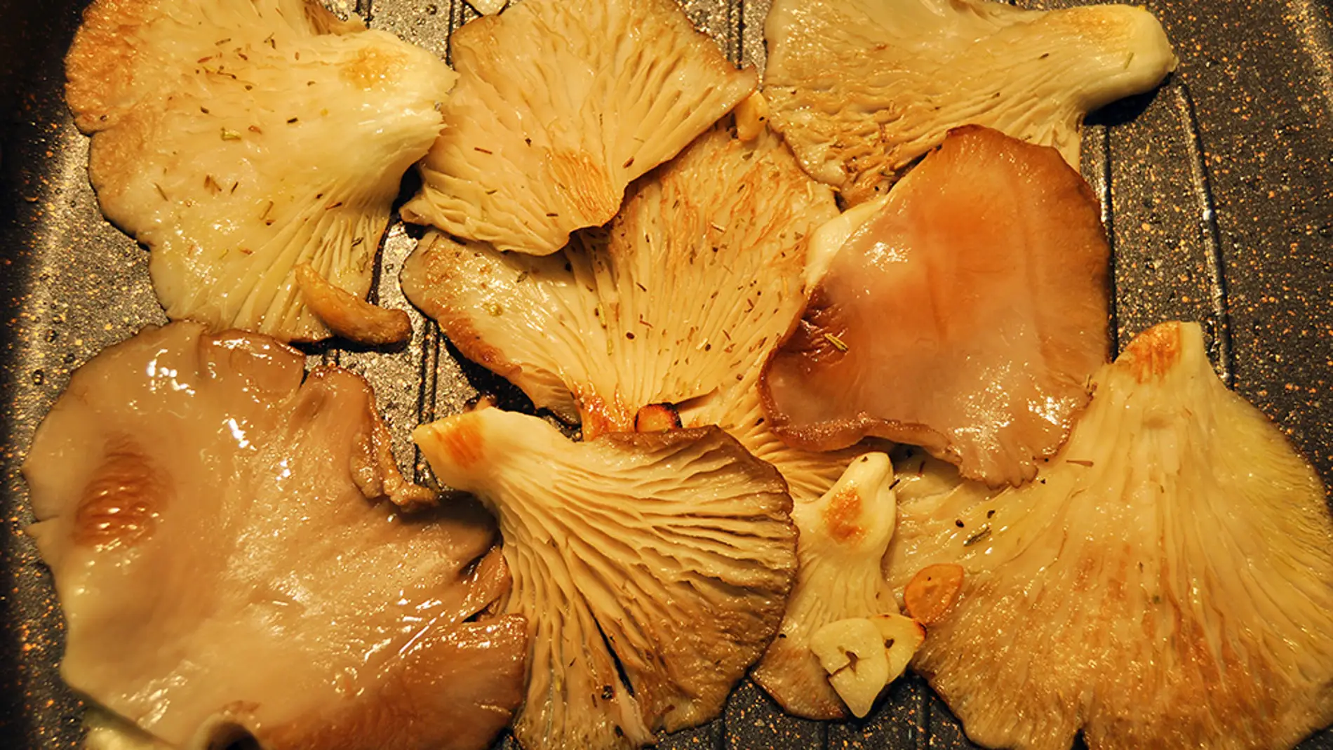 Las setas a la plancha o al microondas conservan mejor sus propiedades