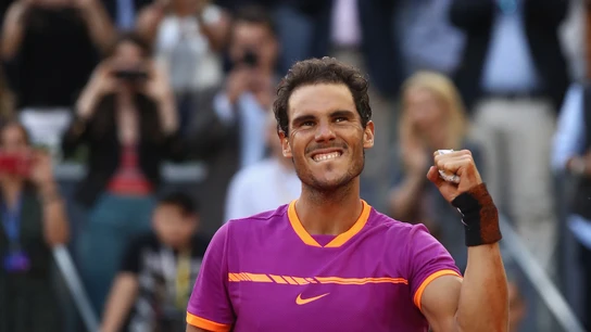 Nadal celebra su triunfo en el Mutua Madrid Open Nadal celebra su triunfo en el Mutua Madrid Open