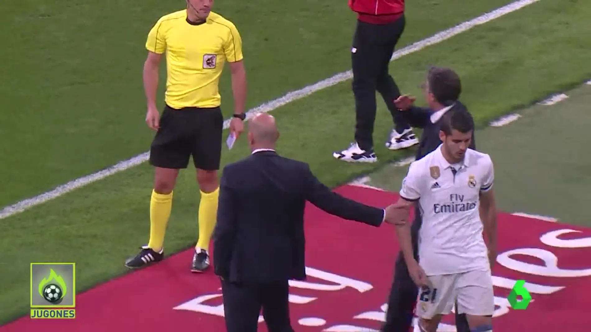 Morata le niega el saludo a Zidane durante el partido contra el Sevilla