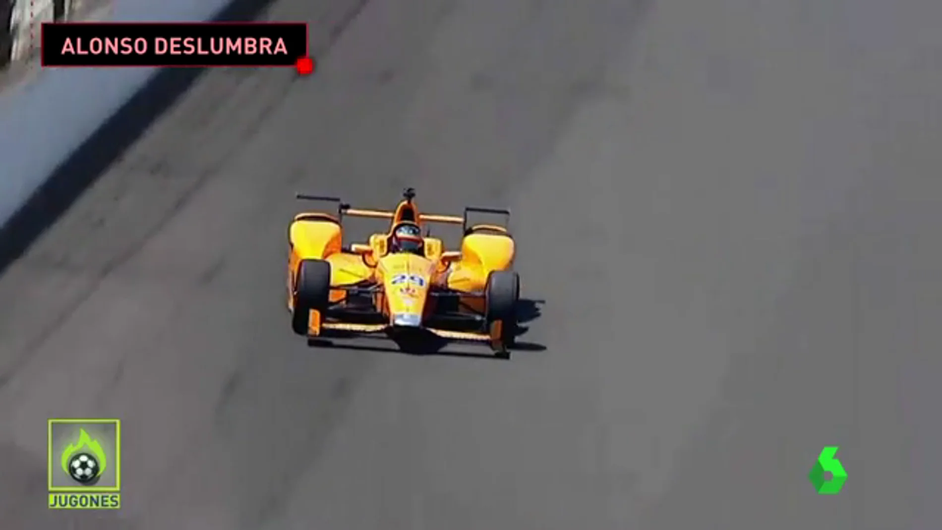 Frame 33.449444 de: Fernando Alonso impresiona en la Indy