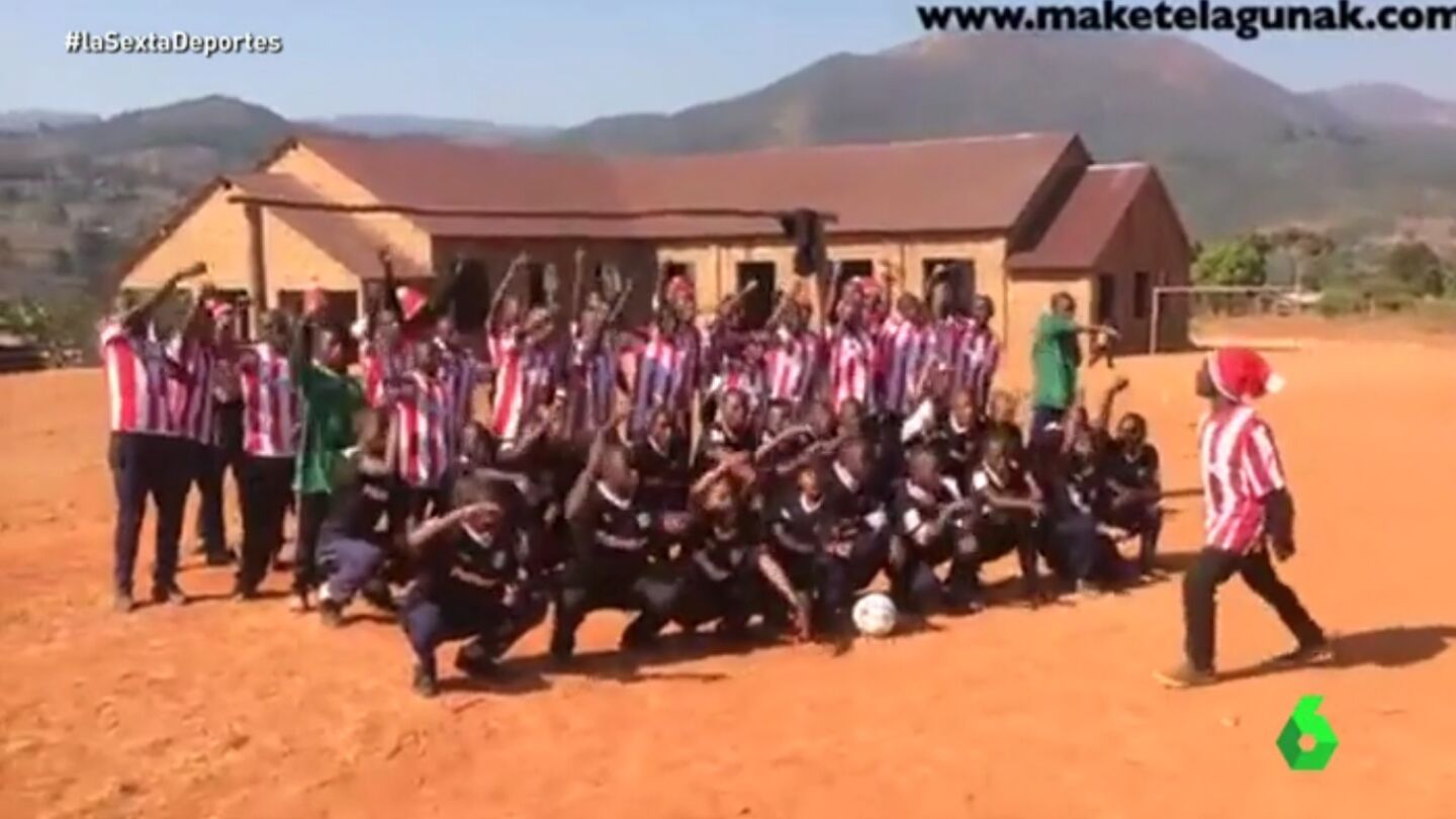 Un instituto de Tanzania animando al Bilbao