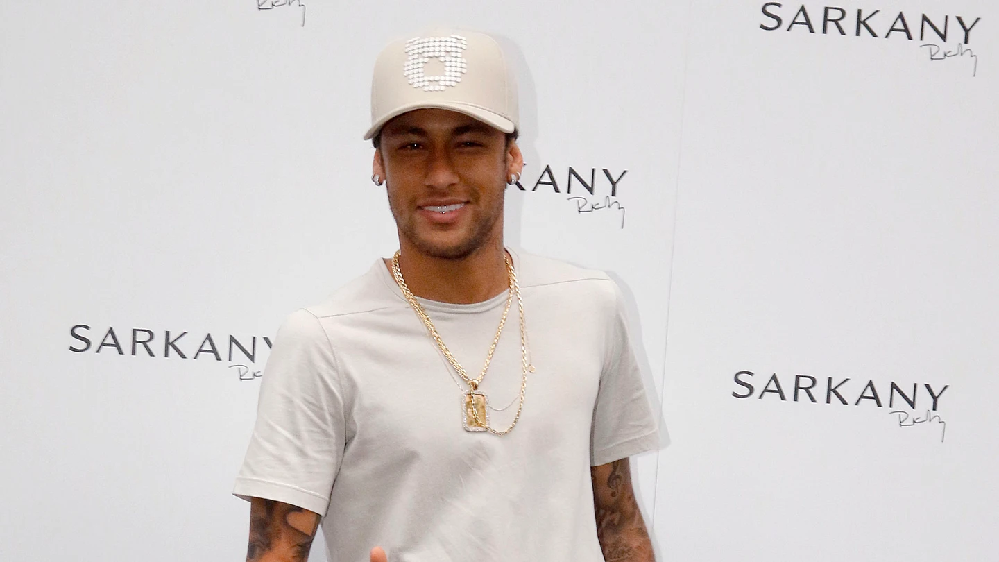 Neymar Inauguración de 'Sarkany' en Barcelona