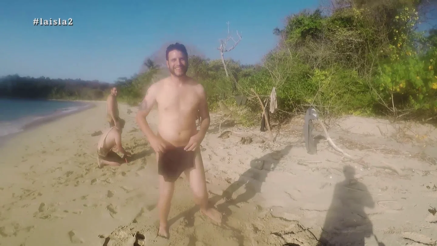 Se desnudan en La Isla Se desnudan en La Isla