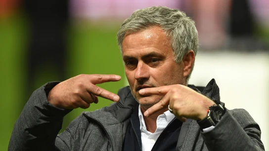 Mourinho celebrando su cuarto título continental Mourinho celebrando su cuarto título continental