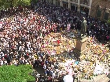 Homenaje a las víctimas del atentado en Mánchester Homenaje a las víctimas del atentado en Mánchester