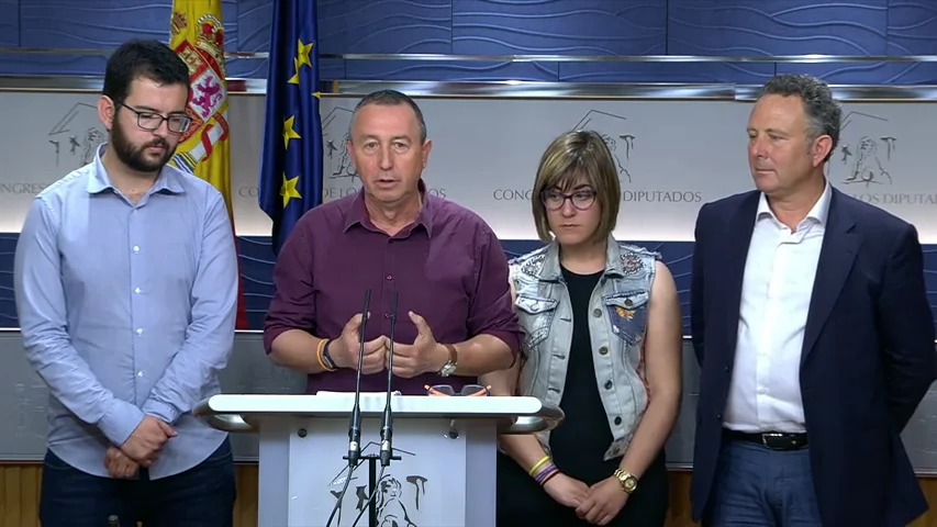 Frame 7.672537 de: Compromìs pide a Podemos que retire su moción hasta que el PSOE tenga dirección