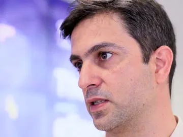 Manuel Moreno, ESL Manuel Moreno, ESL