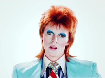 David Bowie en su disco 'Ziggy Stardust' David Bowie en su disco 'Ziggy Stardust'
