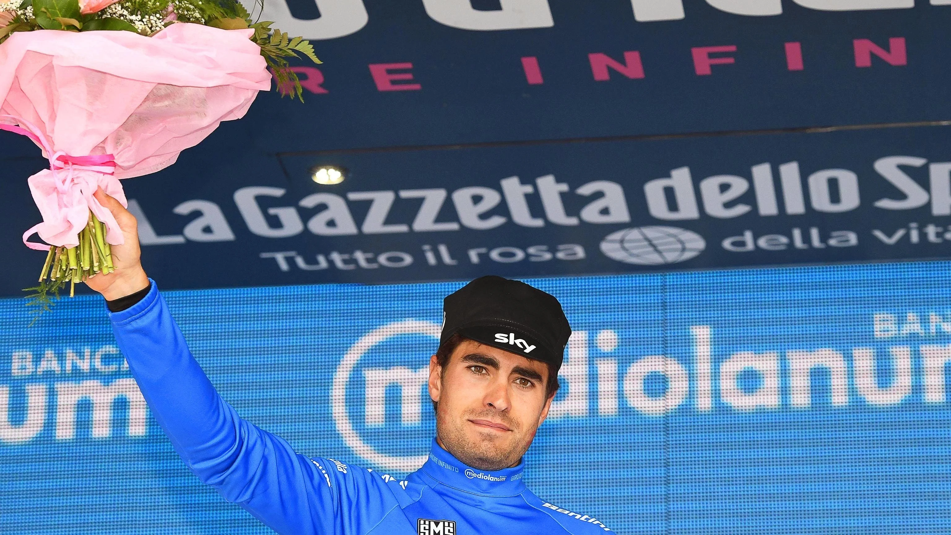 Mikel Landa celebra su triunfo en la etapa 19 del Giro