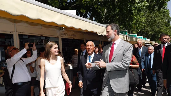 Los Reyes junto al presidente de Portugal Los Reyes junto al presidente de Portugal
