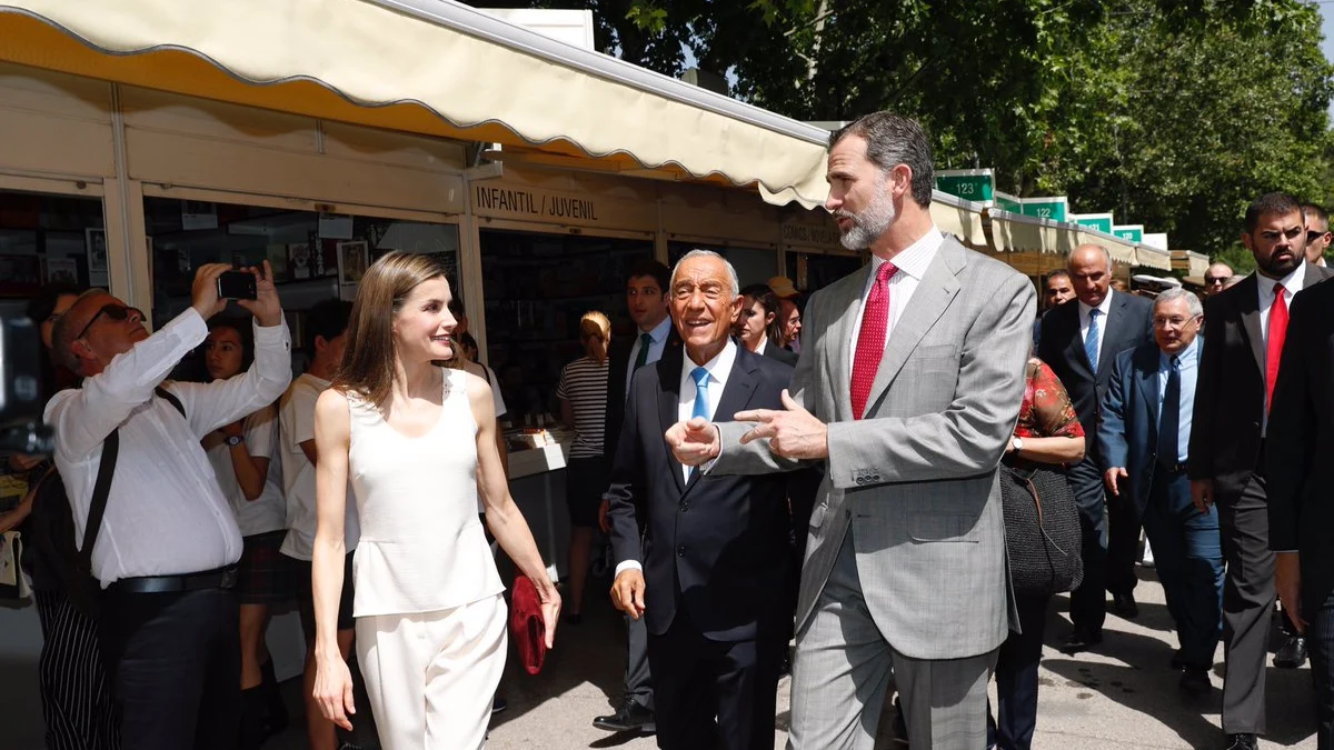 Los Reyes junto al presidente de Portugal
